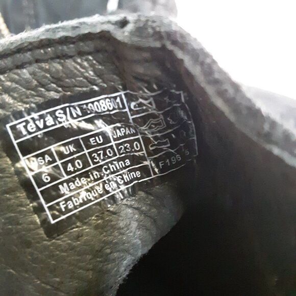 Teva Women's 6M Black Leather Ankle Boot - Picture 7 of 10